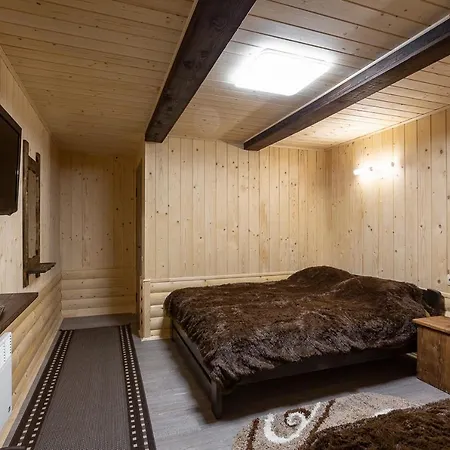 Gostynnyi Dvir Burkut Guest house *