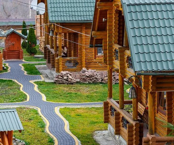 Gostynnyi Dvir Burkut 4* Verkhovyna