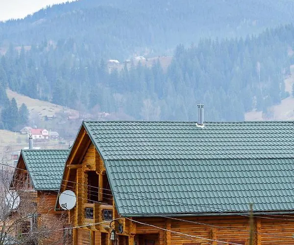 Gostynnyi Dvir Burkut Guest house Verkhovyna