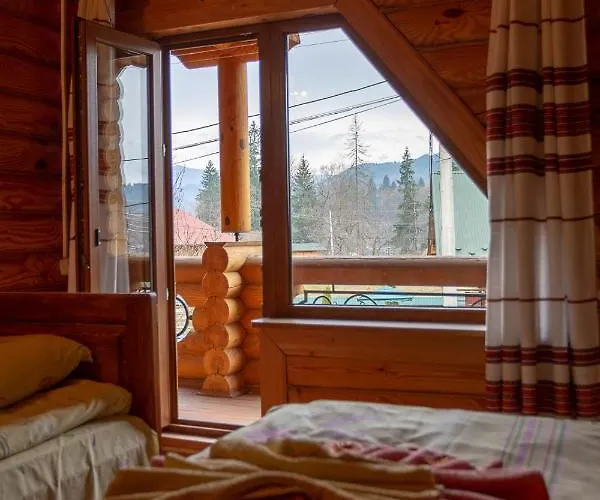 Guest house Gostynnyi Dvir Burkut