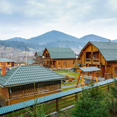Gostynnyi Dvir Burkut Guest house Verkhovyna
