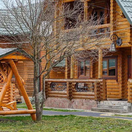 Guest house Gostynnyi Dvir Burkut Verkhovyna